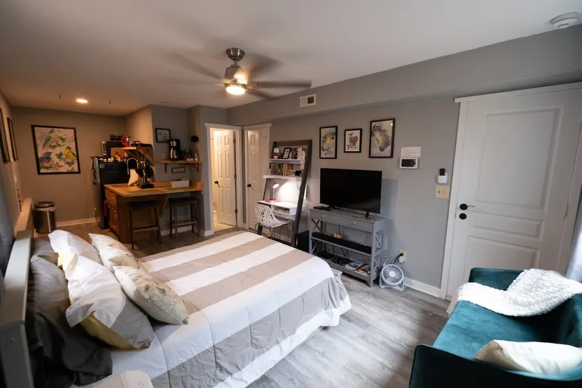 Little Sugar Hideaway | Pet-Friendly NWA Retreat - Image 1
