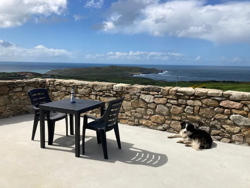 Balcony facing the sea - Image 1