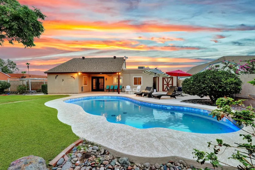 Spring Training, Heated Pool, Beautiful Big Yard - Image 1