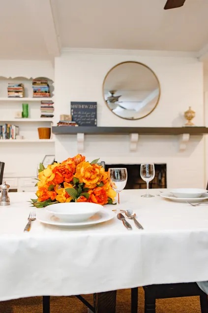 Classic & quiet retreat with a splash of glam - Image 1