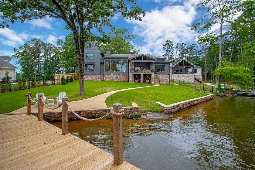 The Northshore on Lake Hamilton - Image 1