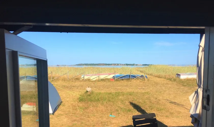 Unique location! Cabin on the beach - Image 1