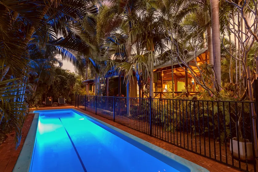Family Friendly Oasis -Walk to Buzzing Cable Beach - Image 1