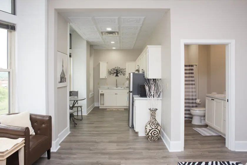 Luxury Studio over Jackson St(Courthouse Studio) - Image 1