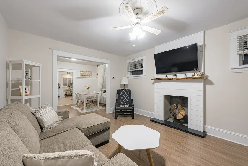 Centrally located renovated 2BR detached home - Image 1
