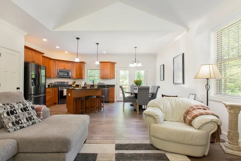 3BR/2BA Short/Mid/Long-Term in West AVL & Dogs OK! - Image 1