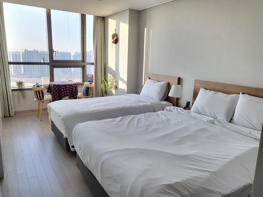 [2 or 3 people] # Songdo Incheon Bridge View # Romantic Sensibility # The stay songdo - Image 1