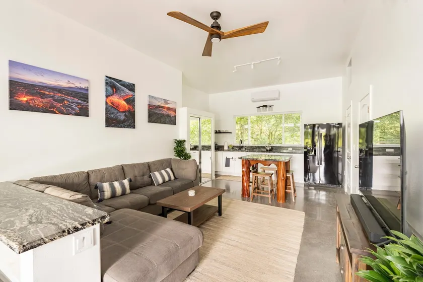 BRAND NEW - LAVA SUITE - LARGE STUDIO APARTMENT - Image 1