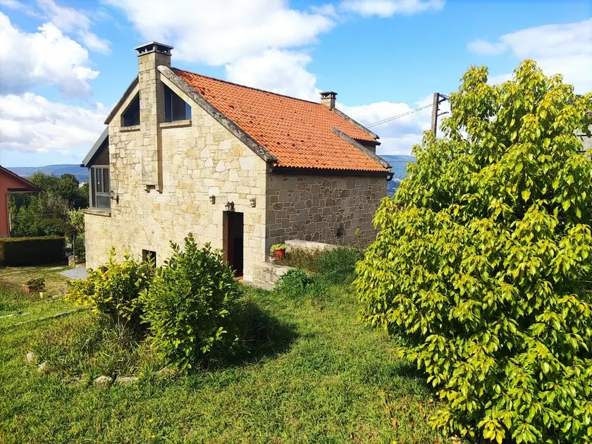 Charming cottage in the countryside - Image 1