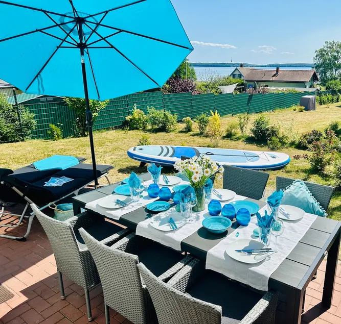 Vacation home \"MinaSee\" directly on Lake Plau - Image 1
