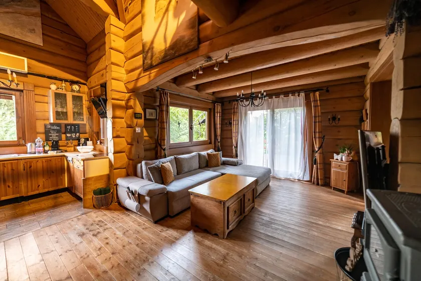 Guesthouse on the mountain - Image 1