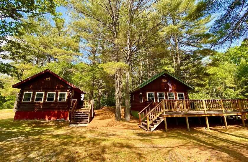 Moose's Lair 1 Bed/1 Bath Charming Rustic Log Cabin - Image 1