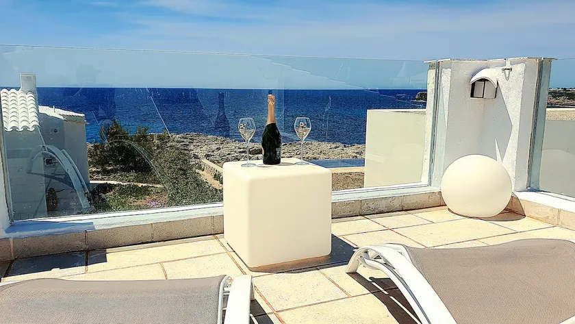 Binibeca Vell Luxury Villa, sea direct access, private pool - Image 1