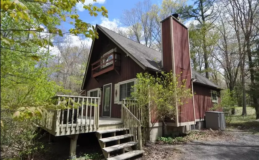 Chalet Retreat w/ Hot Tub, Short Walk to Lake & Pool - Image 1