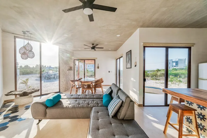 Beach house with pool, a few steps from the ocean - Image 1