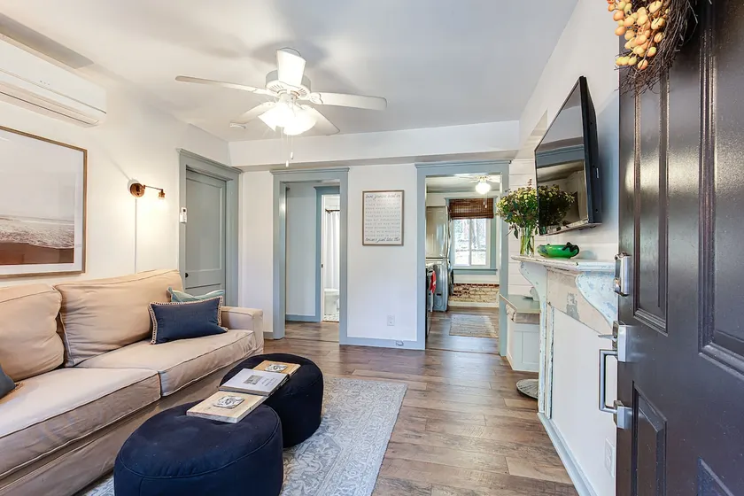 Walkable, 1BR/1BA, w/d, Kitchen, Updated, Coffee - Image 1