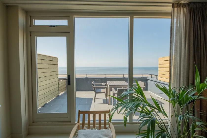 Beach House Sea View Apartment with Sauna @ Poort Beach Boutique Apartments - Image 1