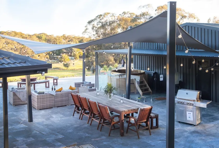 Barossa house in the vines & stunning valley view! - Image 1