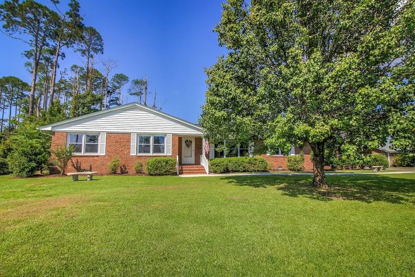 Hobe's Place- Pet-Friendly, Private, & Waterfront! - Image 1