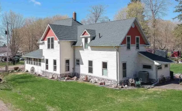 Wealthwood Lodge, Lake Mille Lacs - Image 1