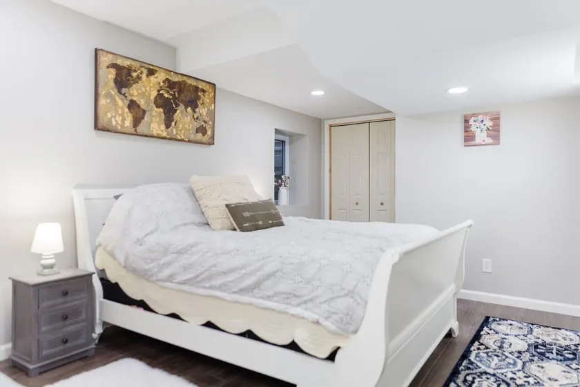 Guests rave; super clean, private entrance - Image 1