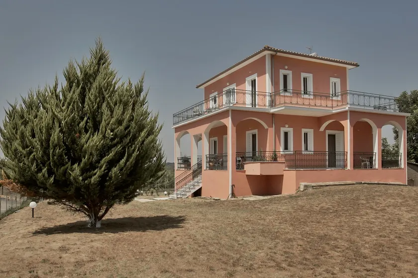Villa Ancient Olympia by PCL - Image 1