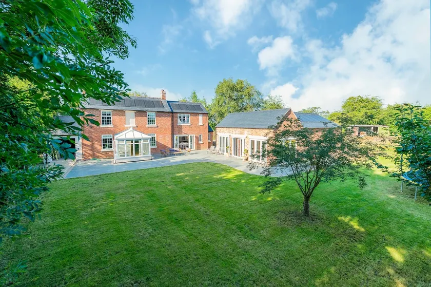 Rose Villa - A Beautiful 5 Bedroom Country Retreat - Image 1