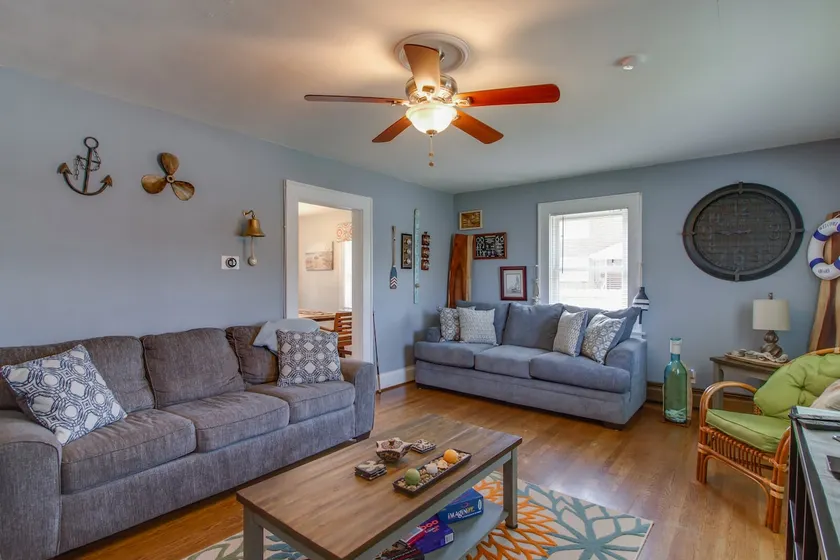 Willoughby 4BR Coastal Home • Steps to Shore - Image 1