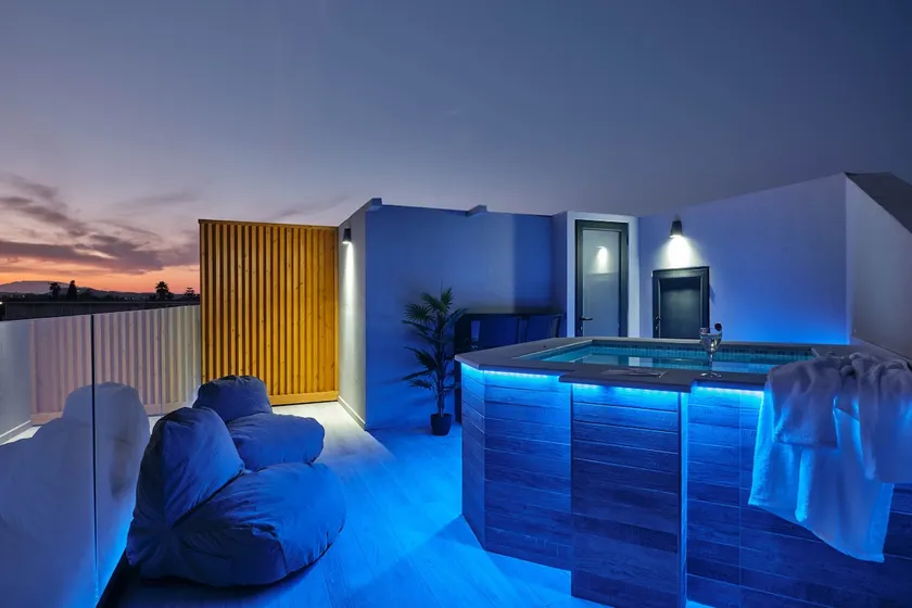 Delight Suite - Image 1