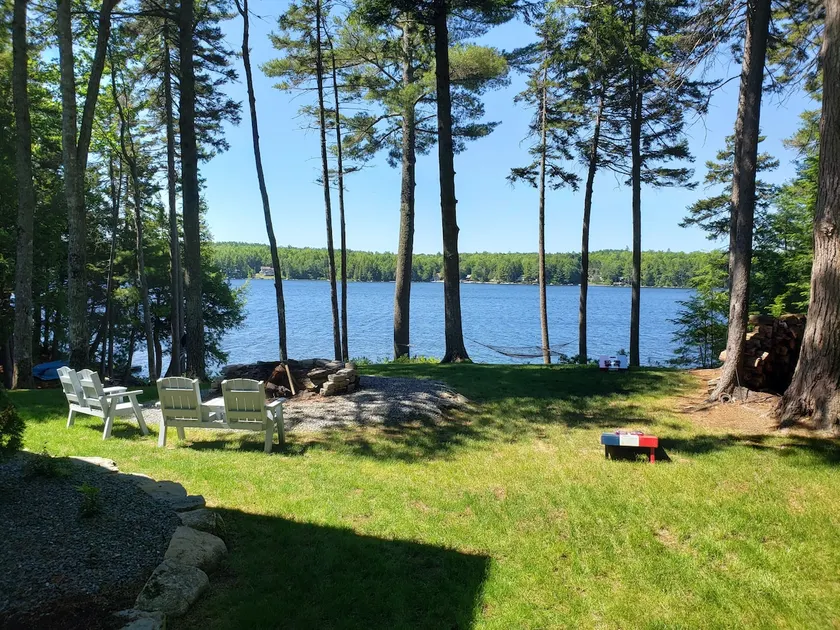 Coveside Lakehouse on Sandy Point - Image 1
