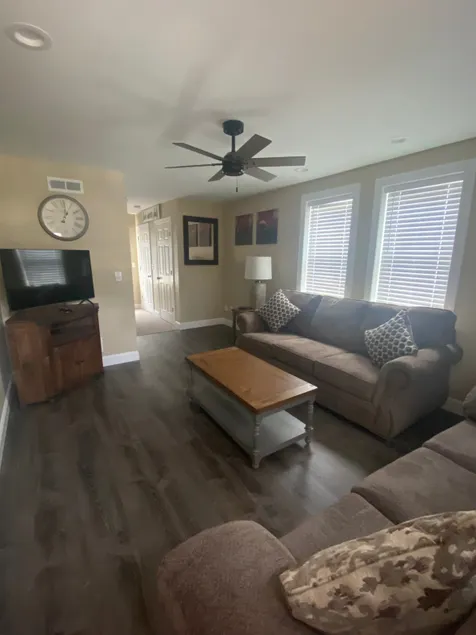 The Nest on Glen. - Image 1