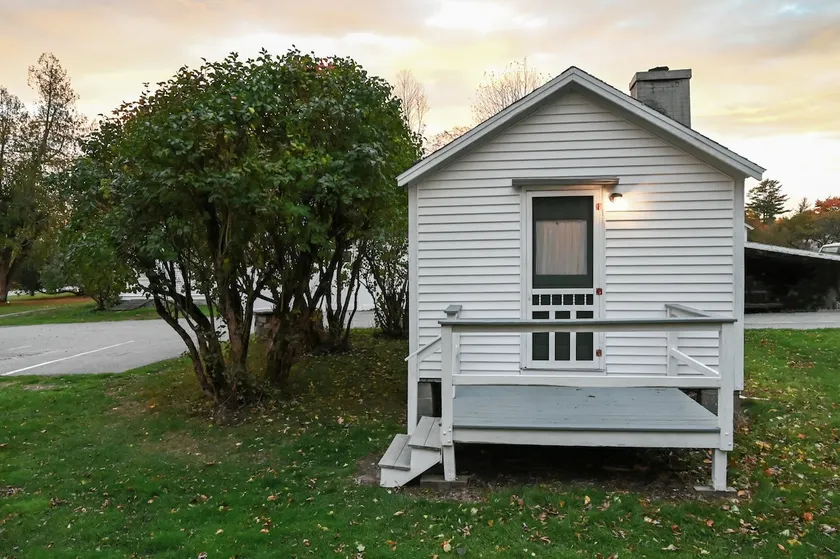 Cottage #8 at Lewis Cottages - Image 1