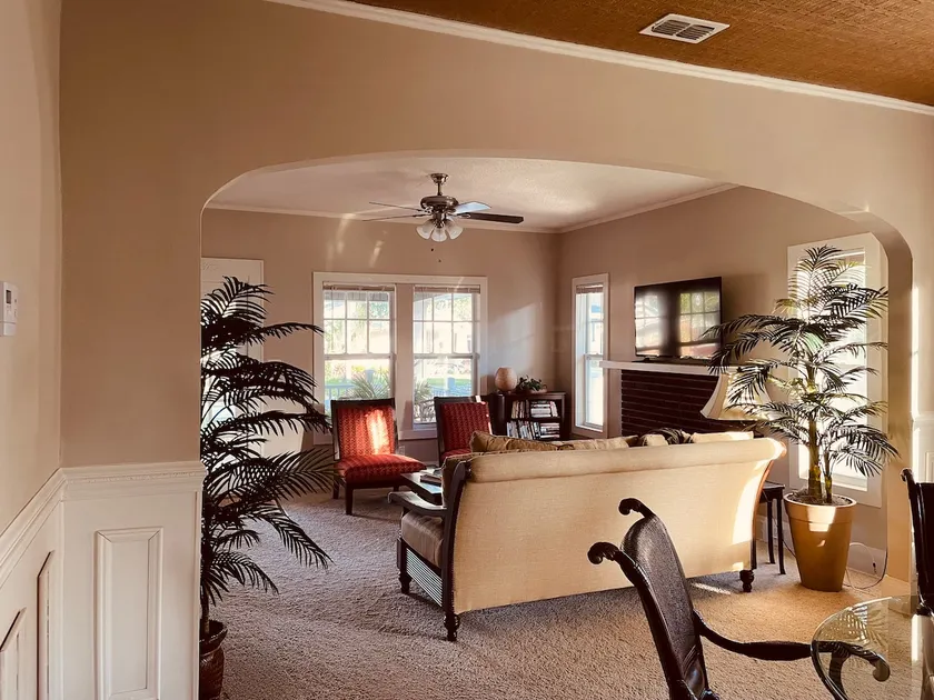 Charming Bungalow with Front Porch - Image 1