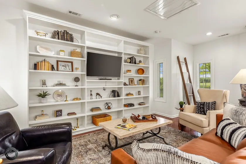 Modern Cottage Near Bentonville, Arkansas - Image 1