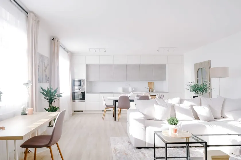 P&S Beautiful Designed Apt, Private Parking, 2beds - Image 1
