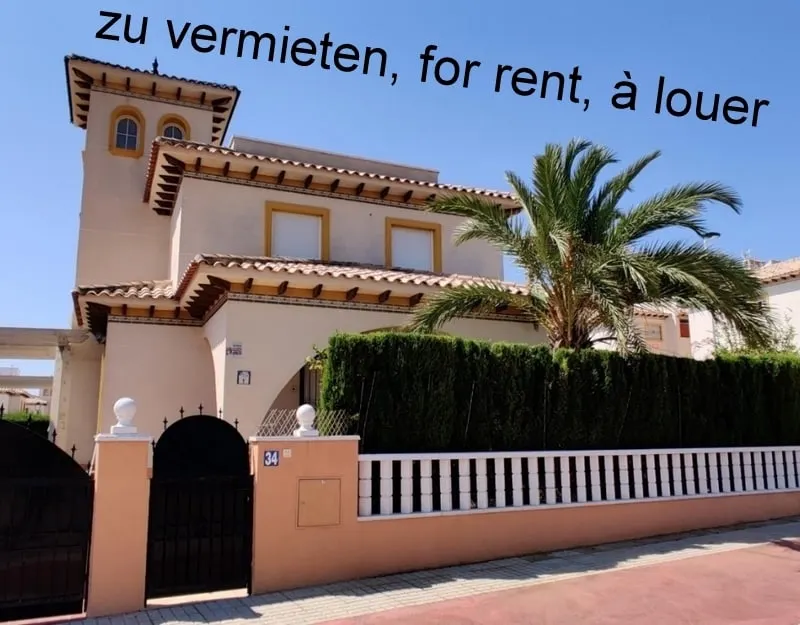 Beautiful detached villa, not a quad house - Image 1