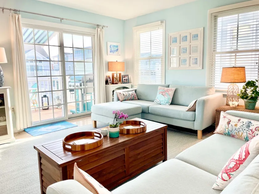 Beach block townhouse on the very desired 76th Street beach - Image 1
