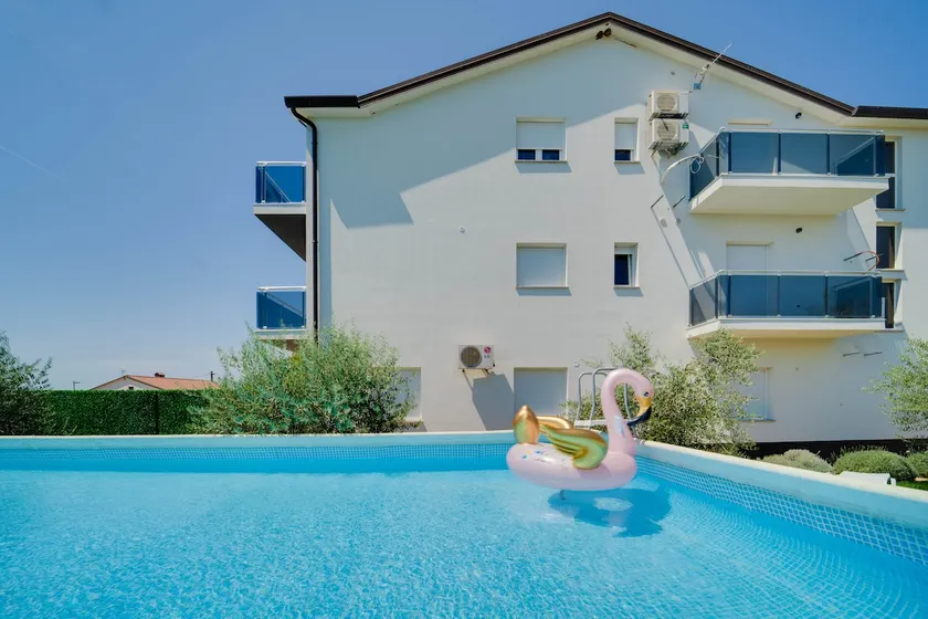 BLACK DIAMOND Apartment - Image 1