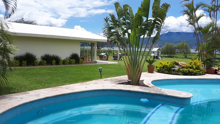 Petirrojo Villa with Pool next to Lake Chapala - Image 1