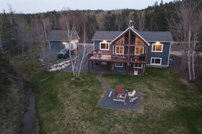 The Diversion - Family Cottage in Port Blandford - Image 1