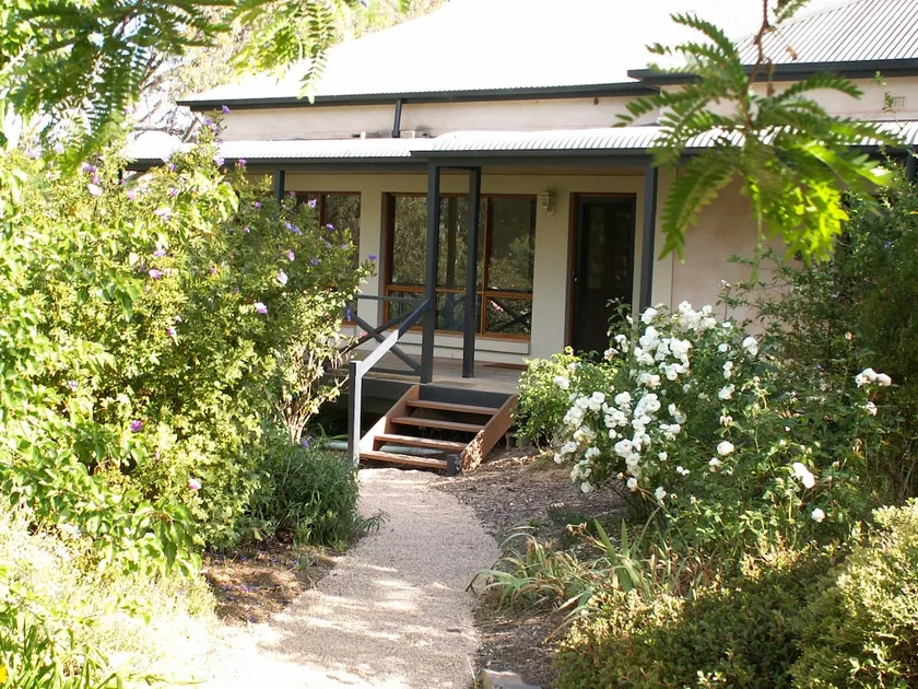 Peace and serenity in the heart of the Barossa - Image 1