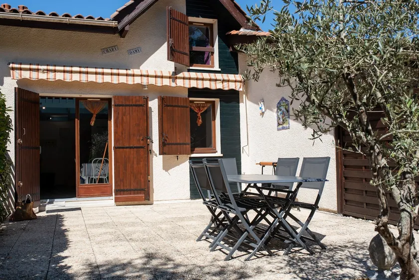Villa Yvette - Ocean, Pool & Remote Work - Image 1