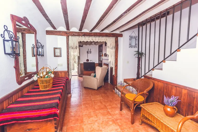 House A-A on the banks of the Mundo River - Image 1