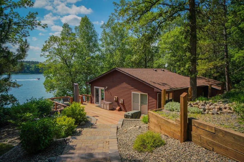 Straight Lake Getaway - Image 1