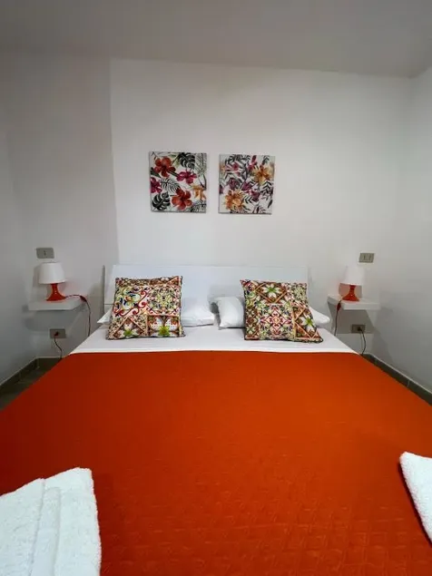 Trentuno Mondello Apartments - Image 1