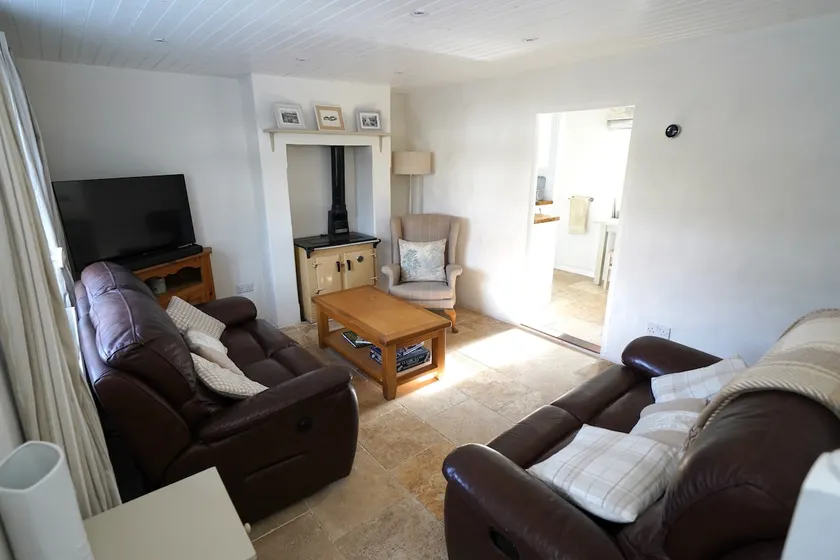 Cranny Cottage Carnlough - Image 1