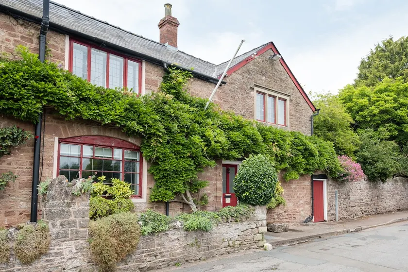 Luxury 2 bedroom cottage overlooking the River Wye - Image 1