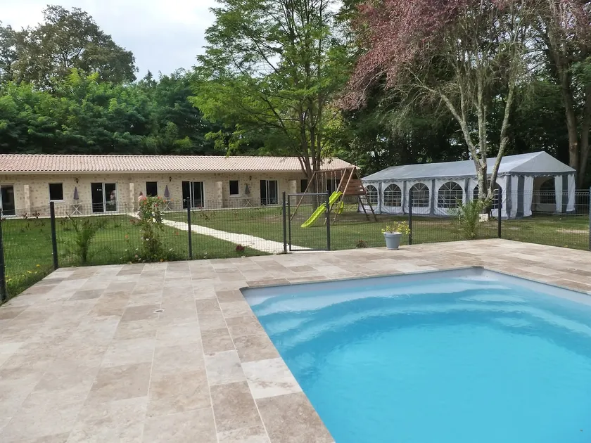 5 cottages + 1 bed, max 22 people with pool - Image 1