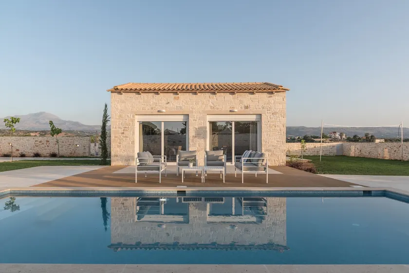 Evaero Villa IV, Family Retreat with a 36m² Pool - Image 1