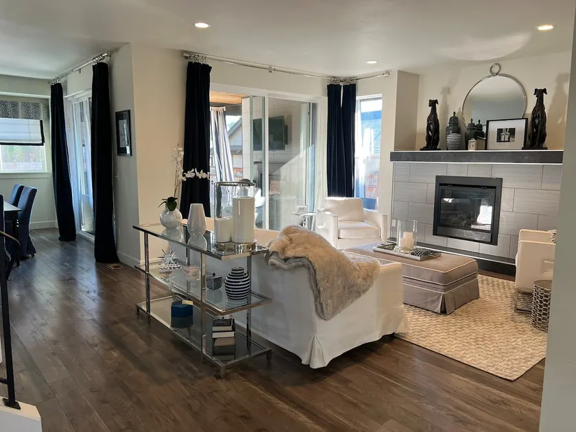 4 BR Modern Home, Sumner (34 mi, Lumen Field) - Image 1